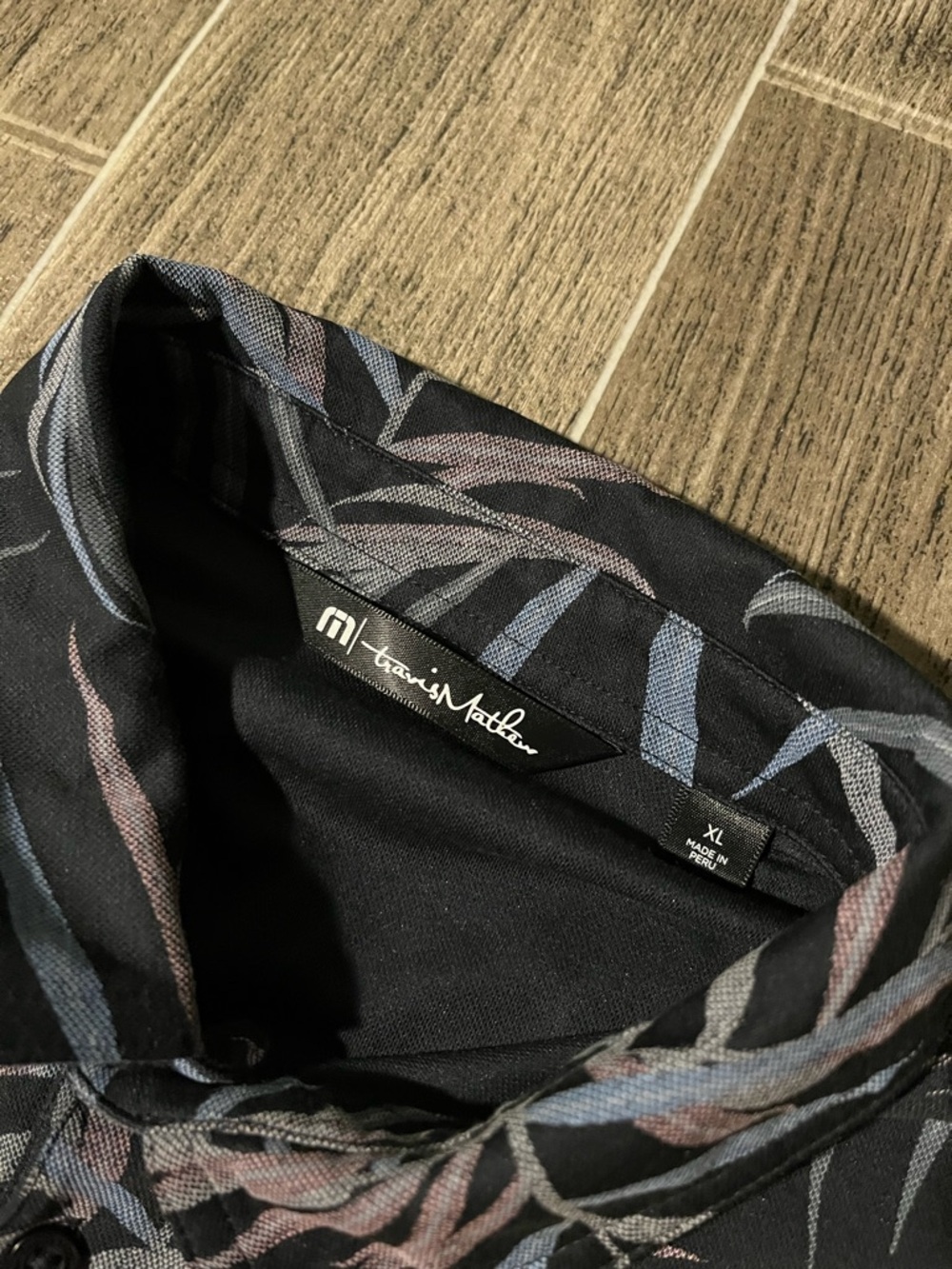 Travis Mathew Mens XL Black Tropical Palm Leaf Pima Cotton Blend Golf Polo Shirt - Picture 3 of 7